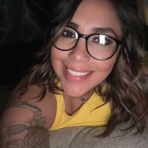 Meet your Posher, Crystal